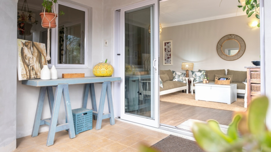 To Let 4 Bedroom Property for Rent in Denver Park Western Cape